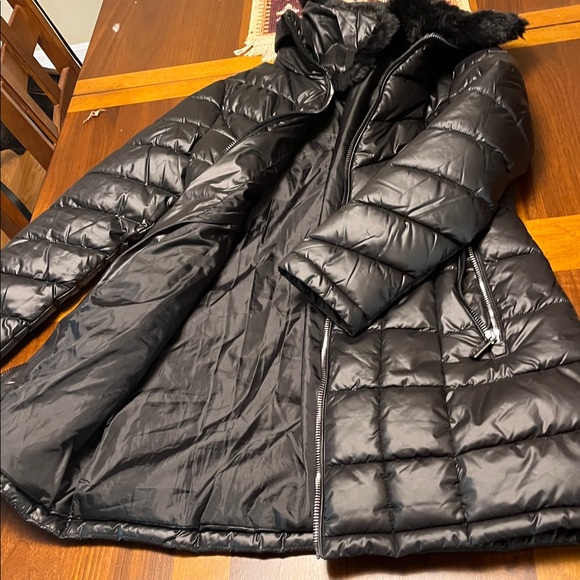 Kenneth Cole Black Puffer Jacket with Faux Fur Trim, medium - Picture 12 of 14